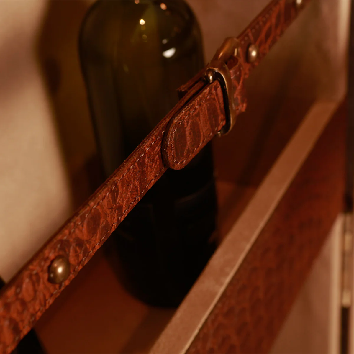 Artemis Croco Tall Leather Bar Tan - Image 7