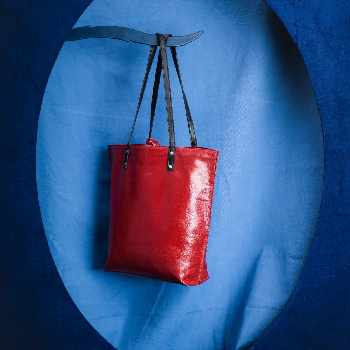Auna Tote Bag- Genuine Waxy Leather Red - Image 3