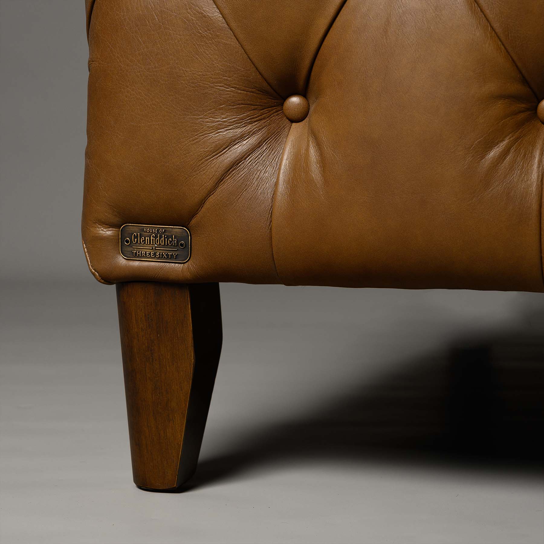 Exeter Chesterfield Three Seater Sofa Brown - Image 6