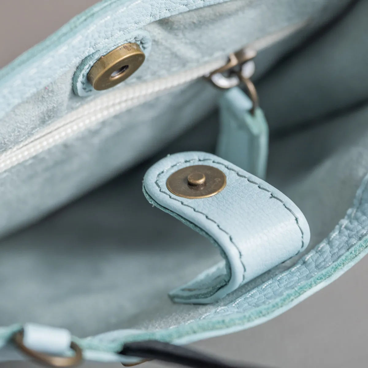 Ines Tote Bag And Small Utility Pouch Combo (Powder Blue) - Image 4