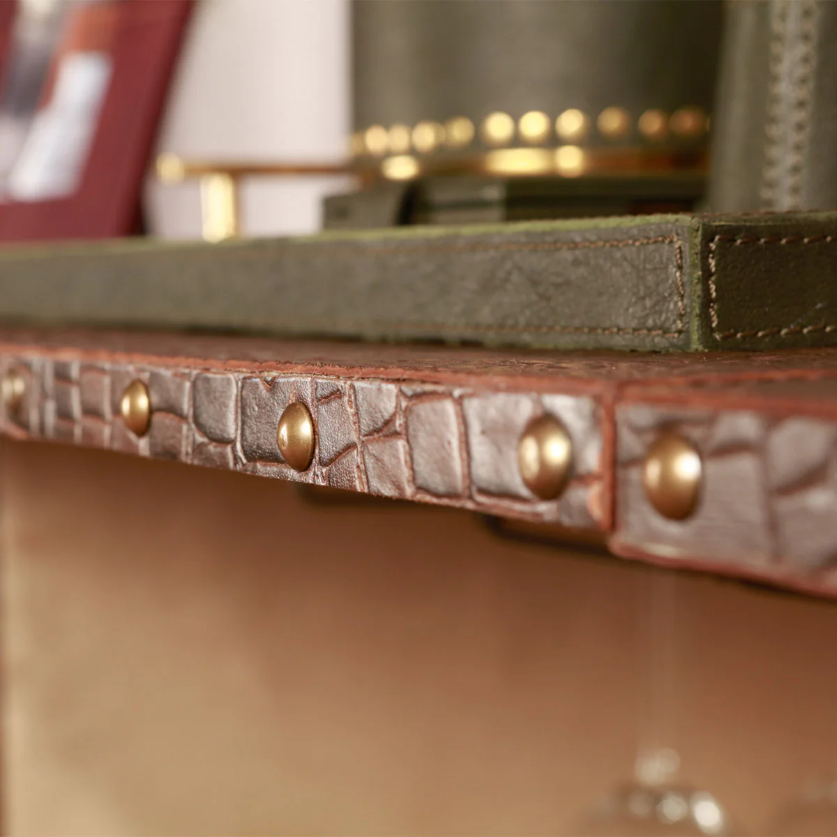 Panama Croco Medium Flap Open Bar Brown - Image 8