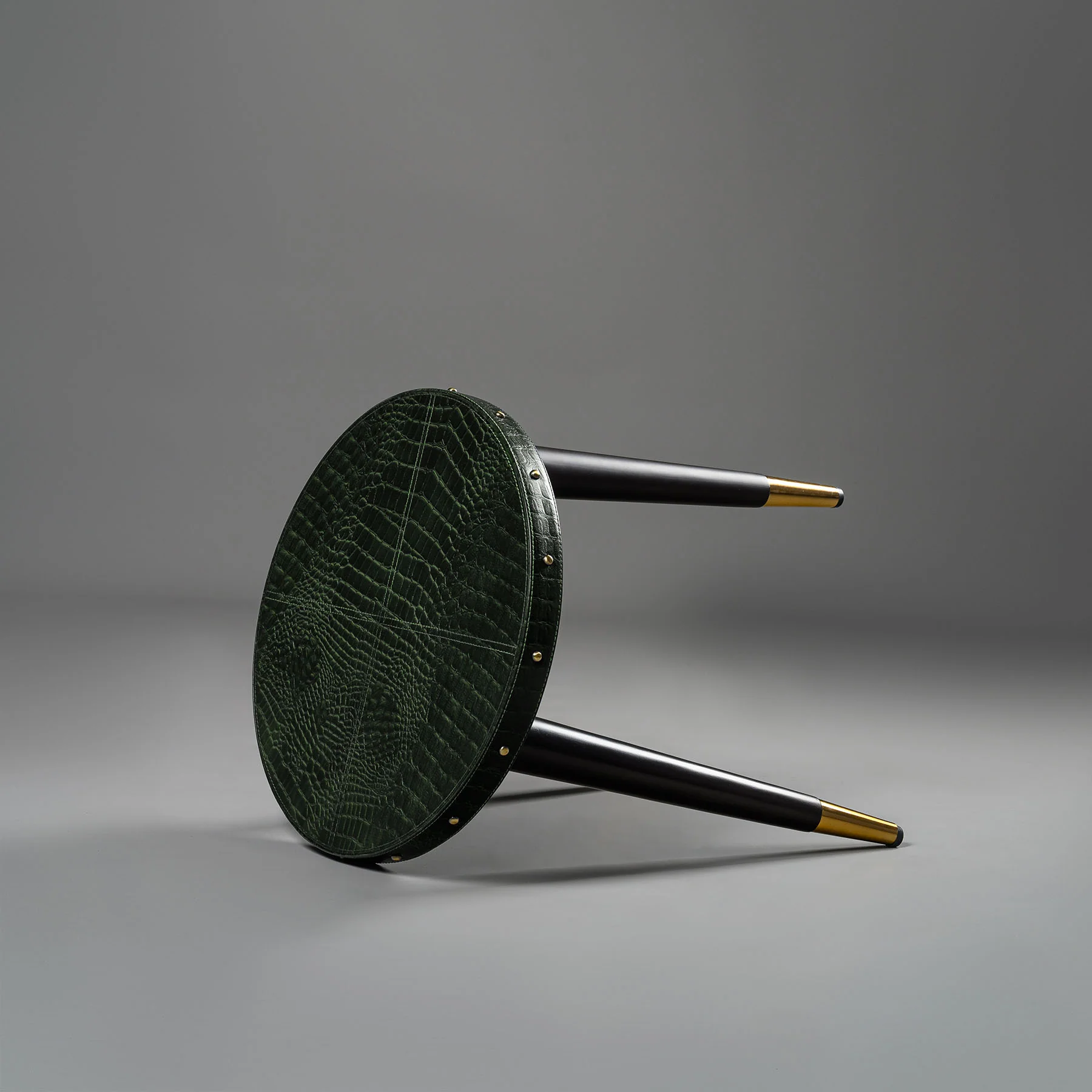 Round Side Table Embossed Leather Green - Image 3