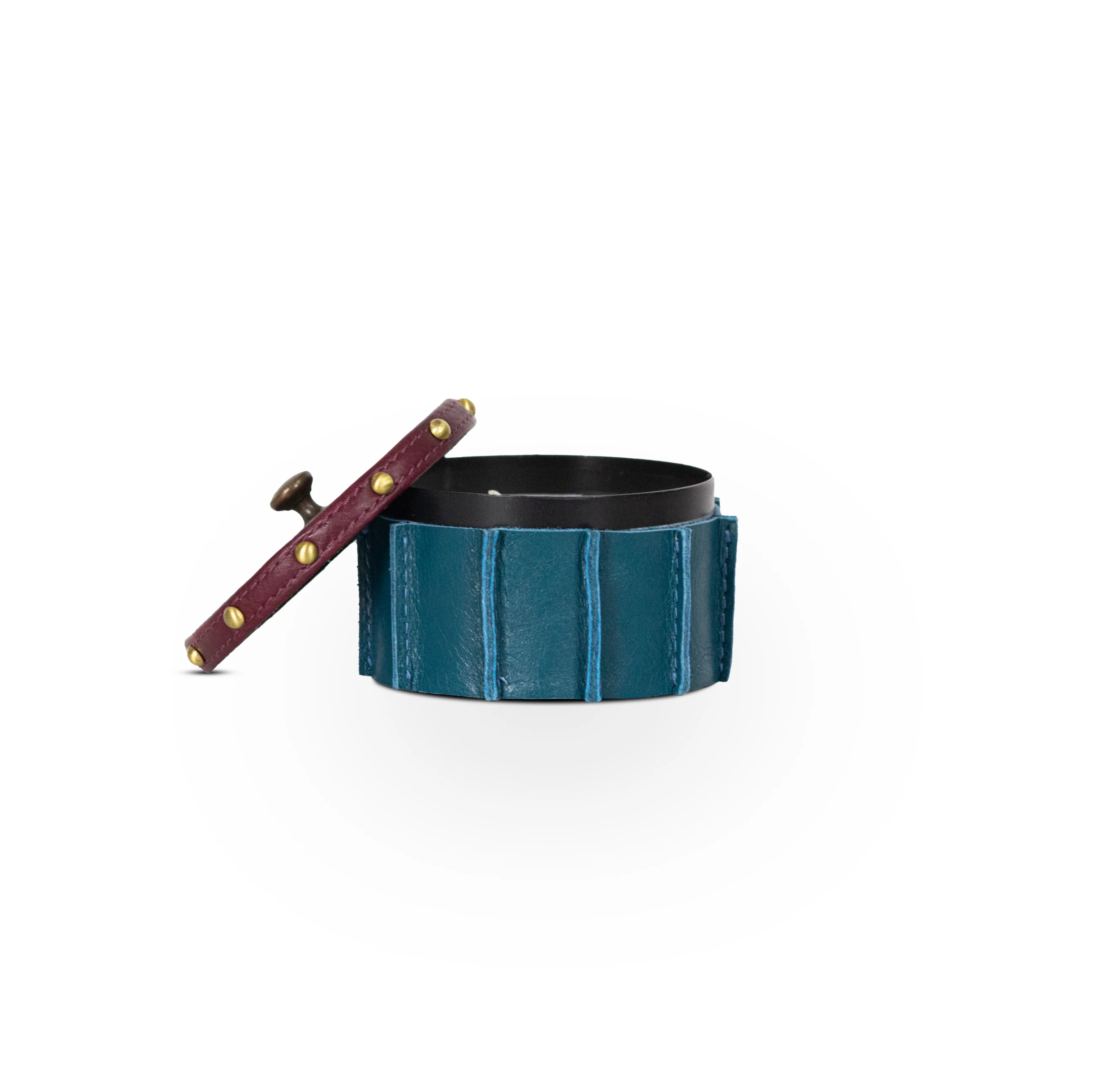 Scented Candle with Blue Leather Cladding - Image 5
