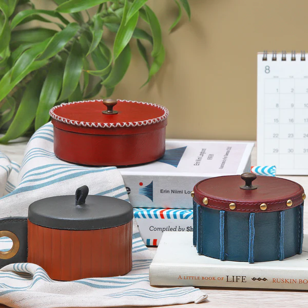 Scented Candle with Red Leather Cladding - Image 3