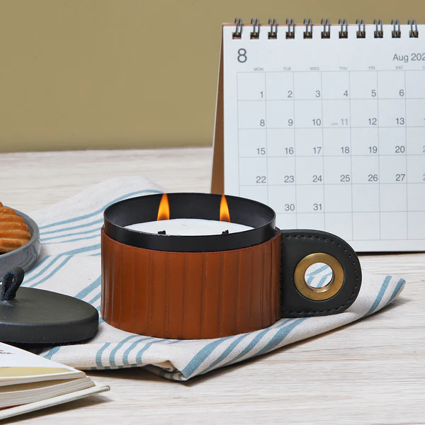 Scented Candle with Tan Leather Cladding - Image 3