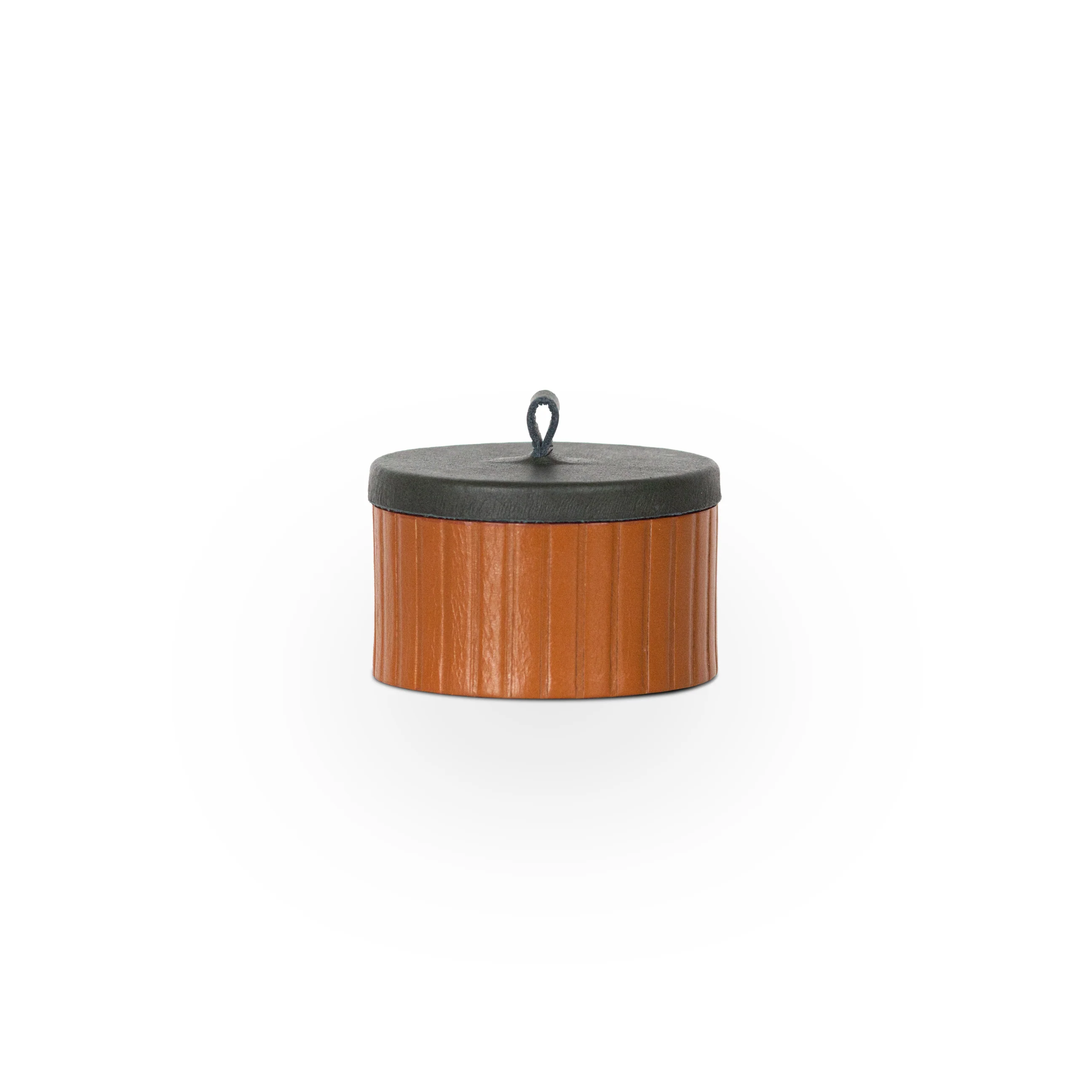 Scented Candle with Tan Leather Cladding - Image 4